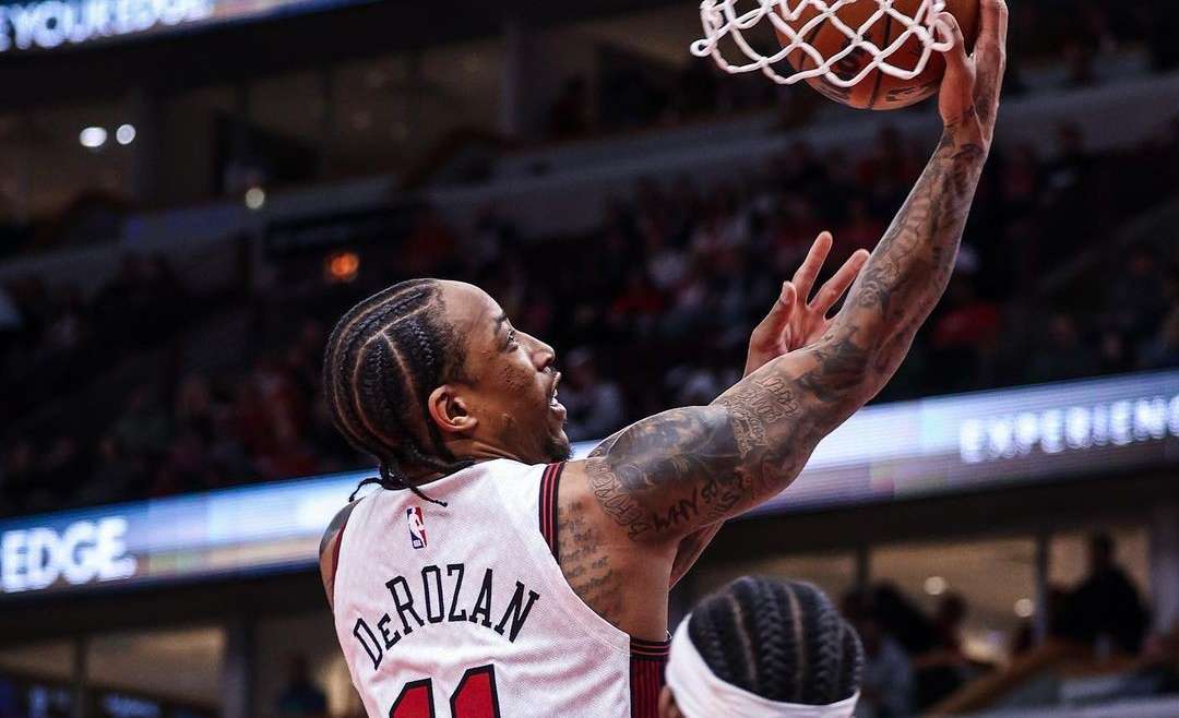 DeMar DeRozan scoring in the Chicago Bulls final regular season game before the 2023 NBA play-in tournament.