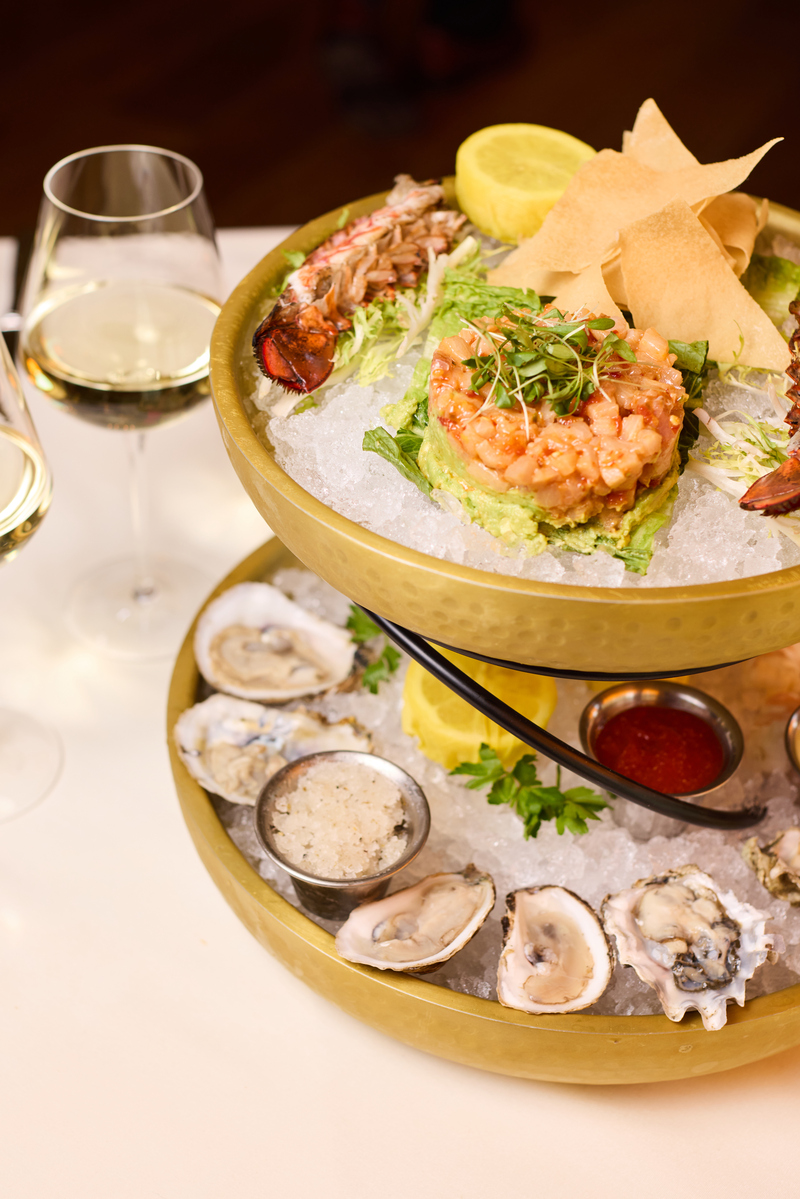 new restaurants in Chicago the bellevue seafood tower
