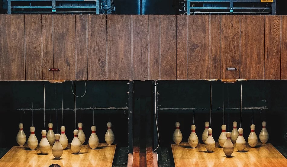 best bowling alleys in Chicago pink squirrel