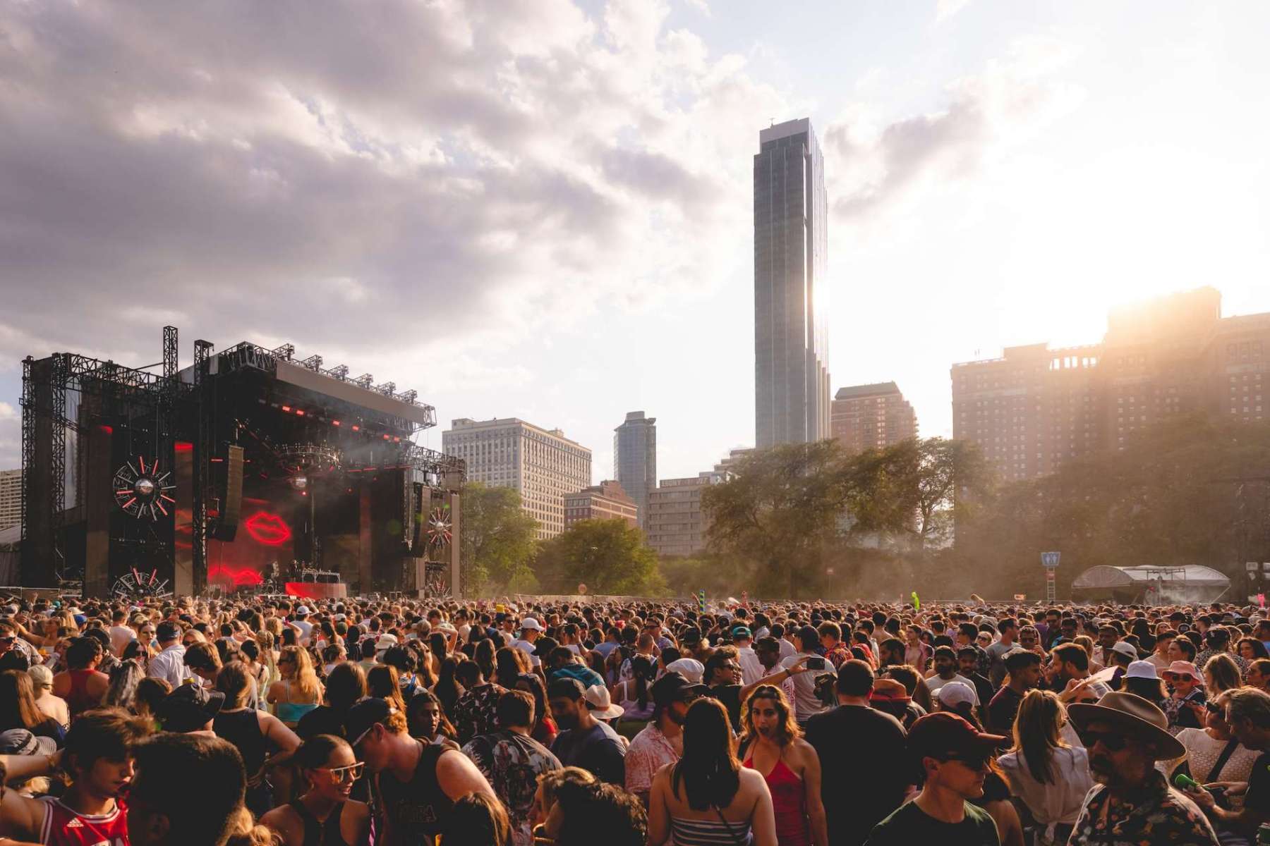 Lollapalooza Festival Lineup, Guide & Tickets