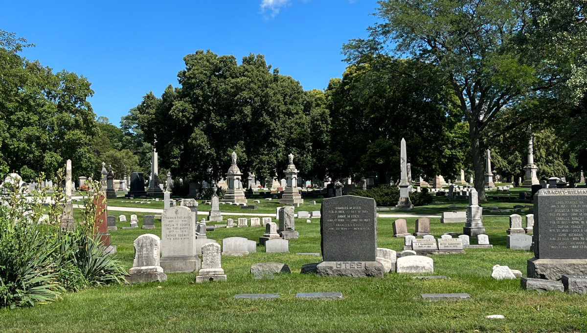 Graceland Cemetery Chicago