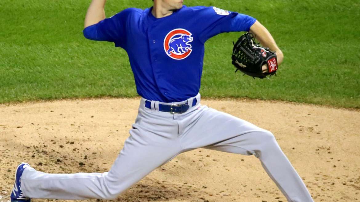 Kyle_Hendricks_first_inning_Game_7_2016_World_Series