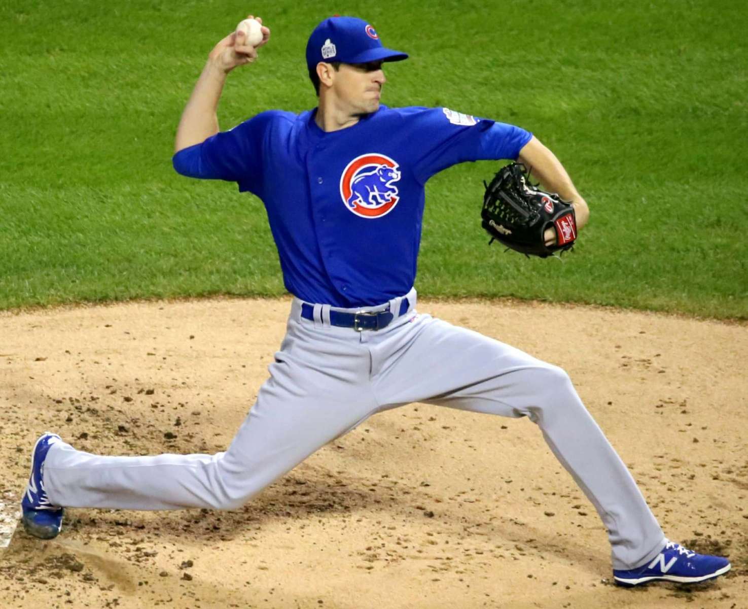 Kyle_Hendricks_first_inning_Game_7_2016_World_Series