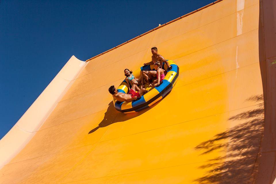 six flags hurricane harbor phoenix arizona