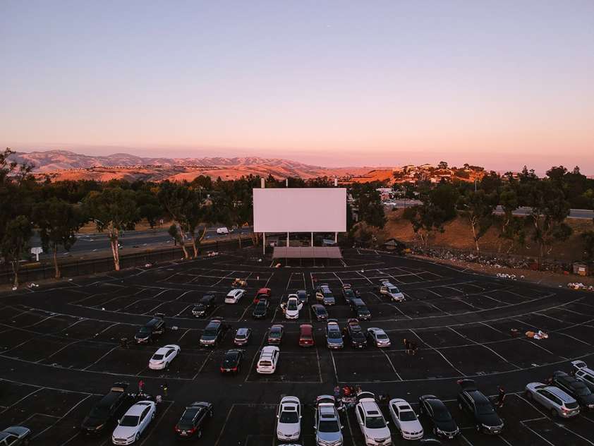 West Wind Glendale 9 DriveIn Theater Stays Open By Practicing Social