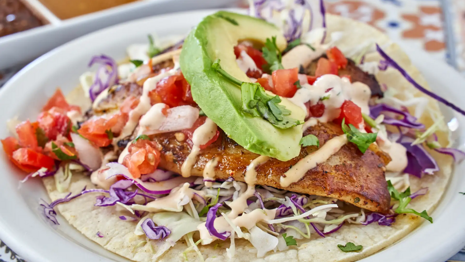 8 Places to Order Amazing Fish Tacos Near You in Phoenix | UrbanMatter