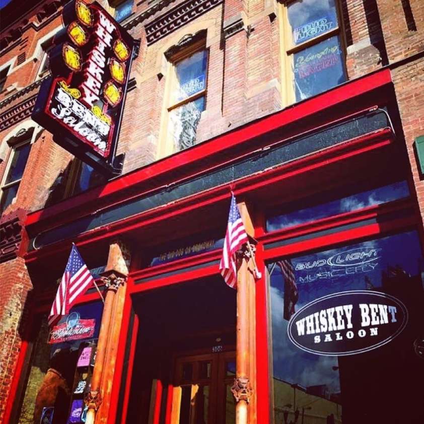 15 Best Honky-Tonk Bars With Live Music in Nashville - UrbanMatter