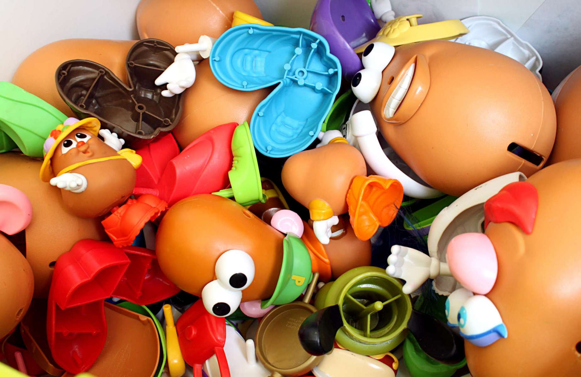 Fastest Time to Arrange a Mr. Potato Head - Easy World Records