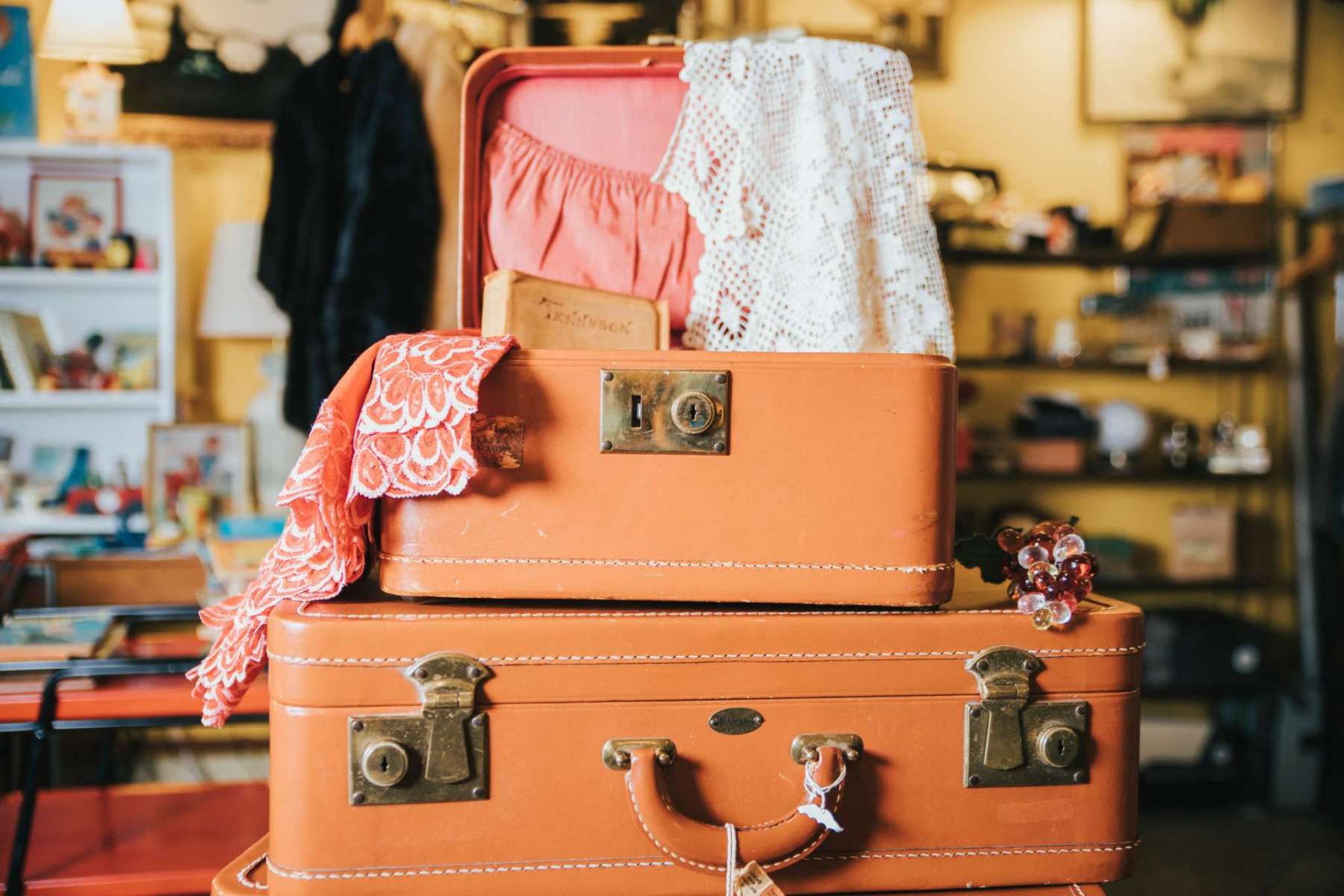 Shop Unclaimed Baggage Online  You Never Know What You'll Find