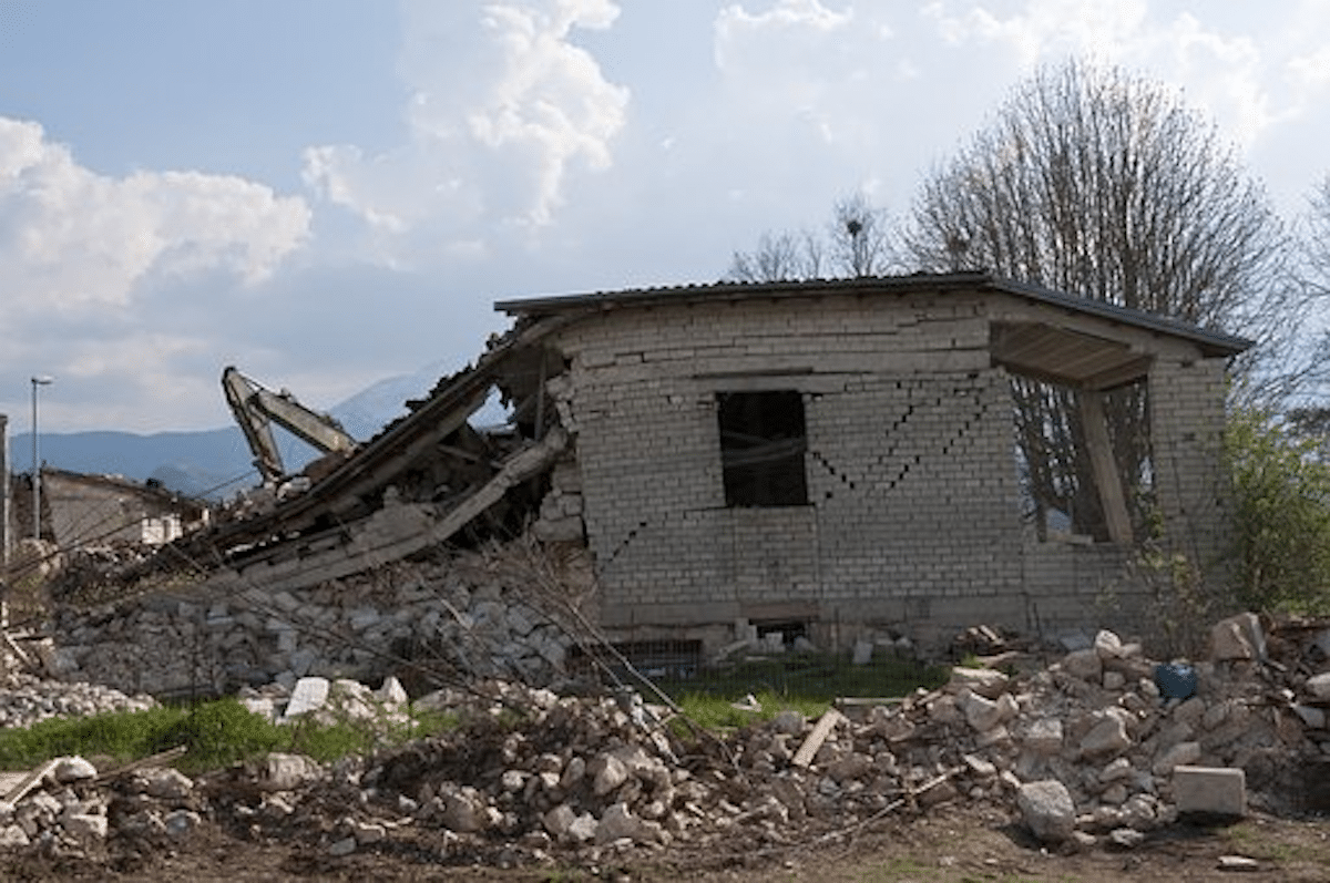 A Brief History of Illinois Earthquakes and What to Expect in the