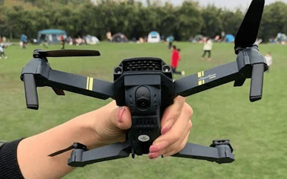 dji mavic air follow car