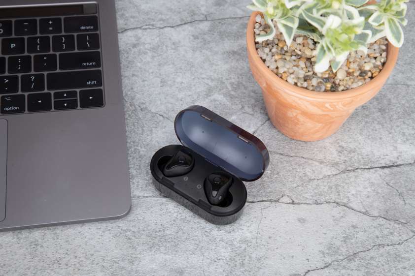 BLX Earbuds Review There’s Great Reasons They’re Fast the