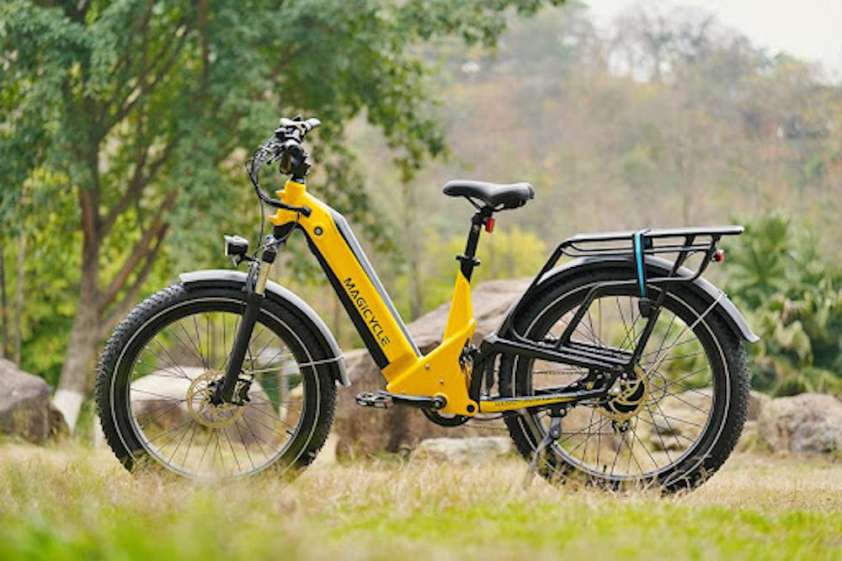 What Are the Advantages of a Fat Tire Electric Bike? UrbanMatter