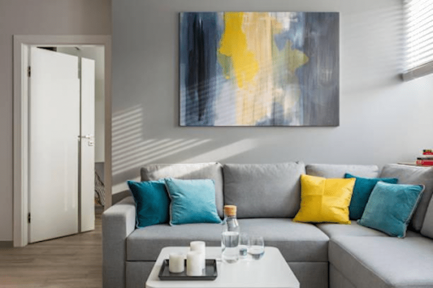 7 Helpful Tips for Buying Wall Art as a Gift UrbanMatter