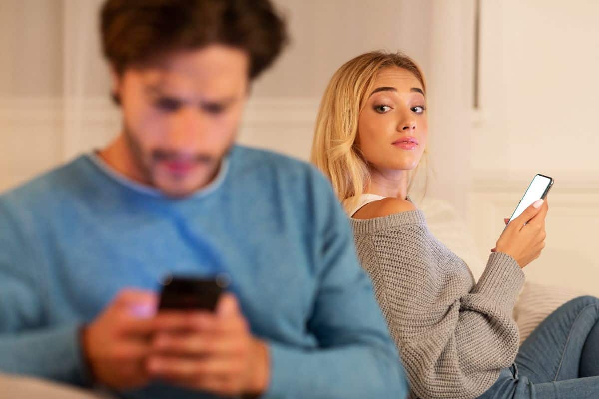 Best Free Apps to Spy on a Cheating Spouse