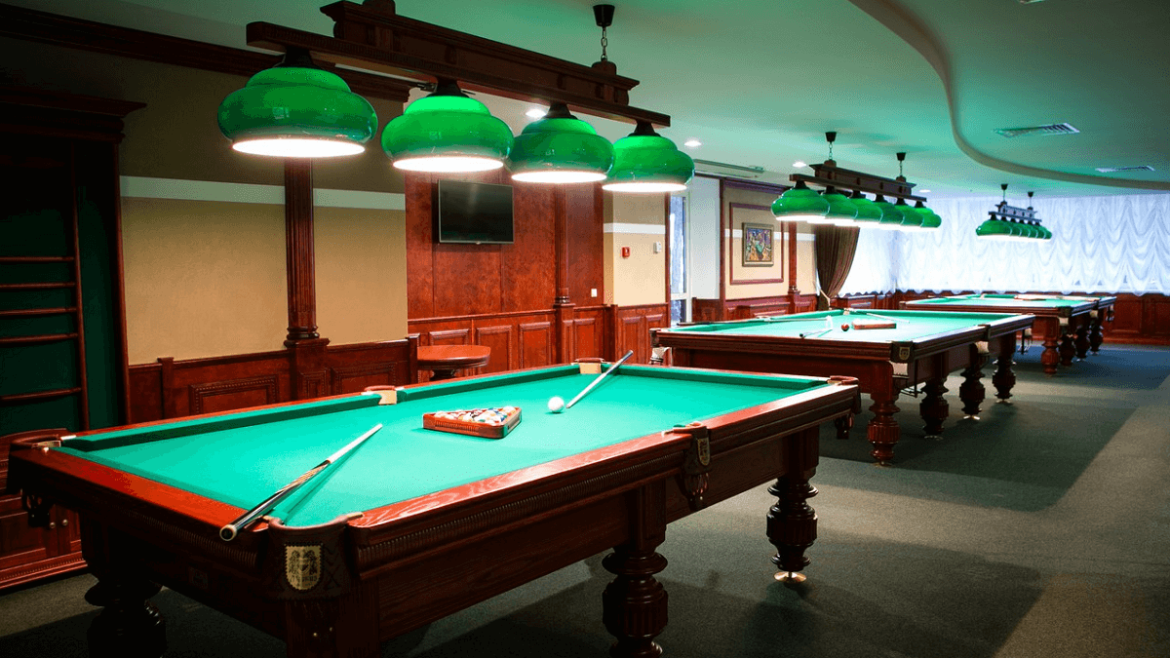 MostBet Snooker Table
