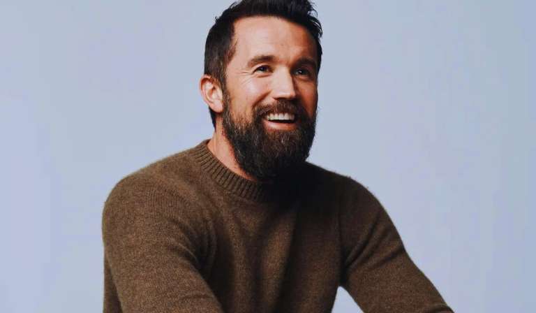 Rob Mcelhenney Plastic Surgery: His Alleged Plastic Surgery Revealed!