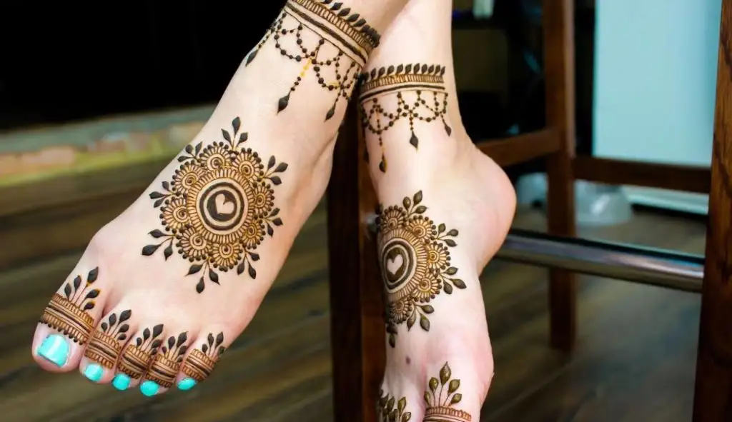 Mandala Leg Mehndi Design