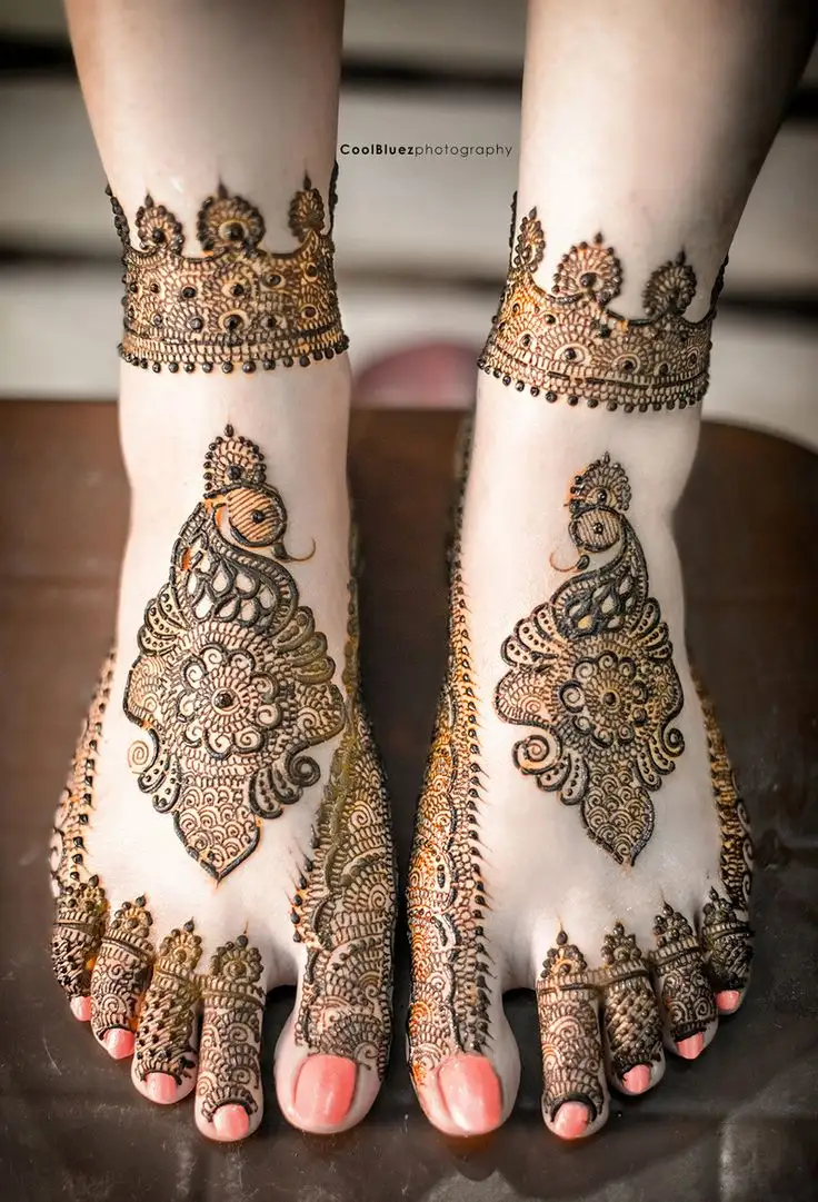 Mandala Leg Mehndi Design