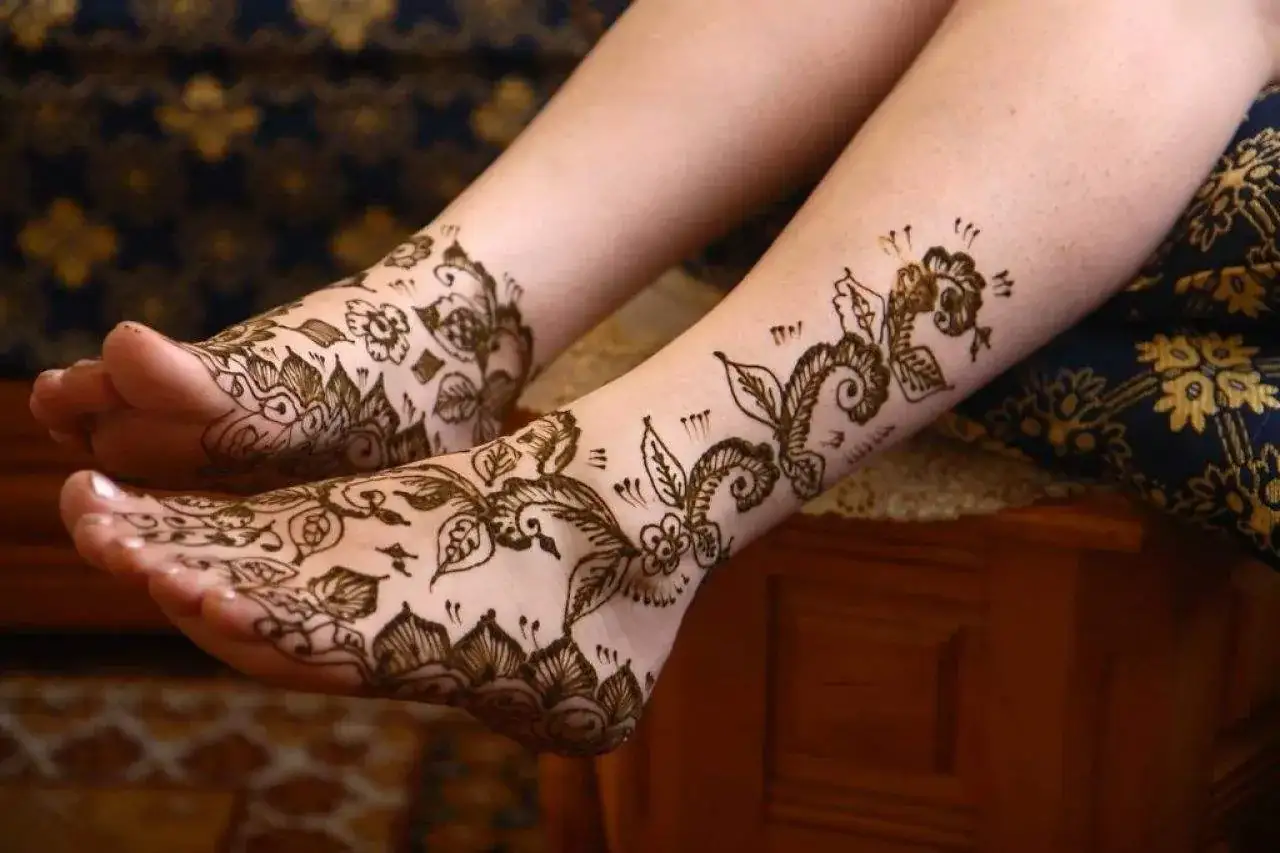 Lotus Leg Mehndi Design