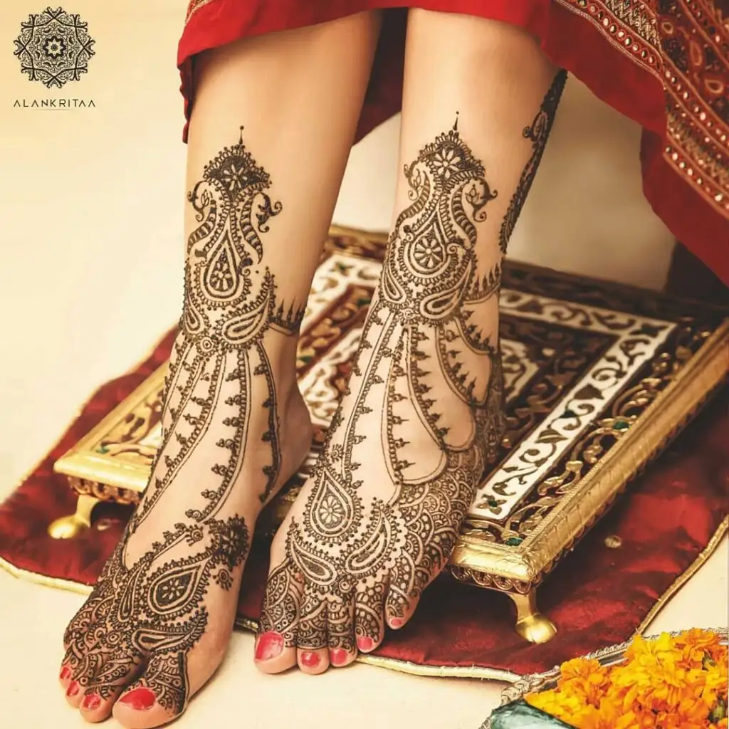 Jewelry-Inspired Leg Mehndi Design