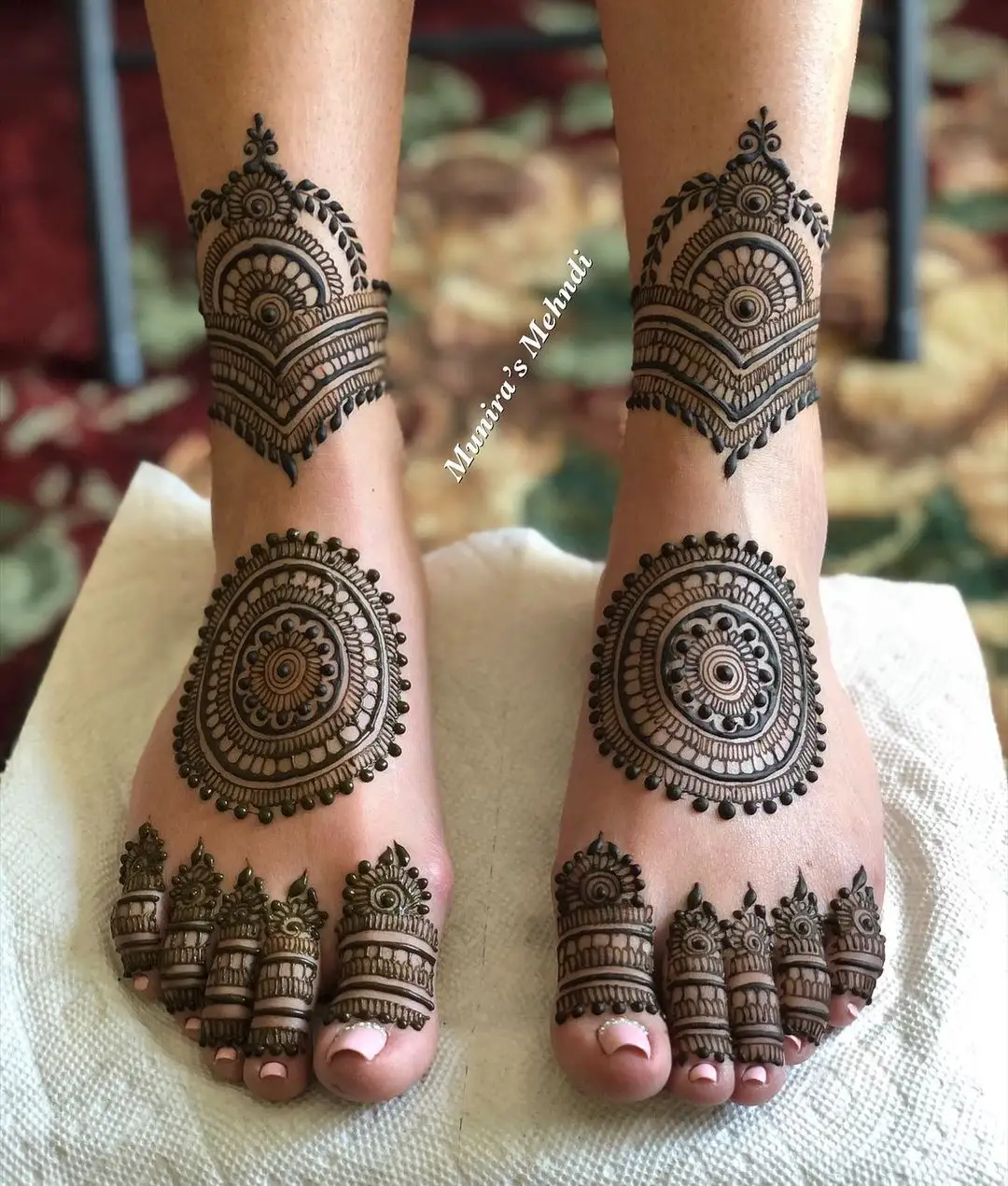 Trending Leg Mehandi Designs