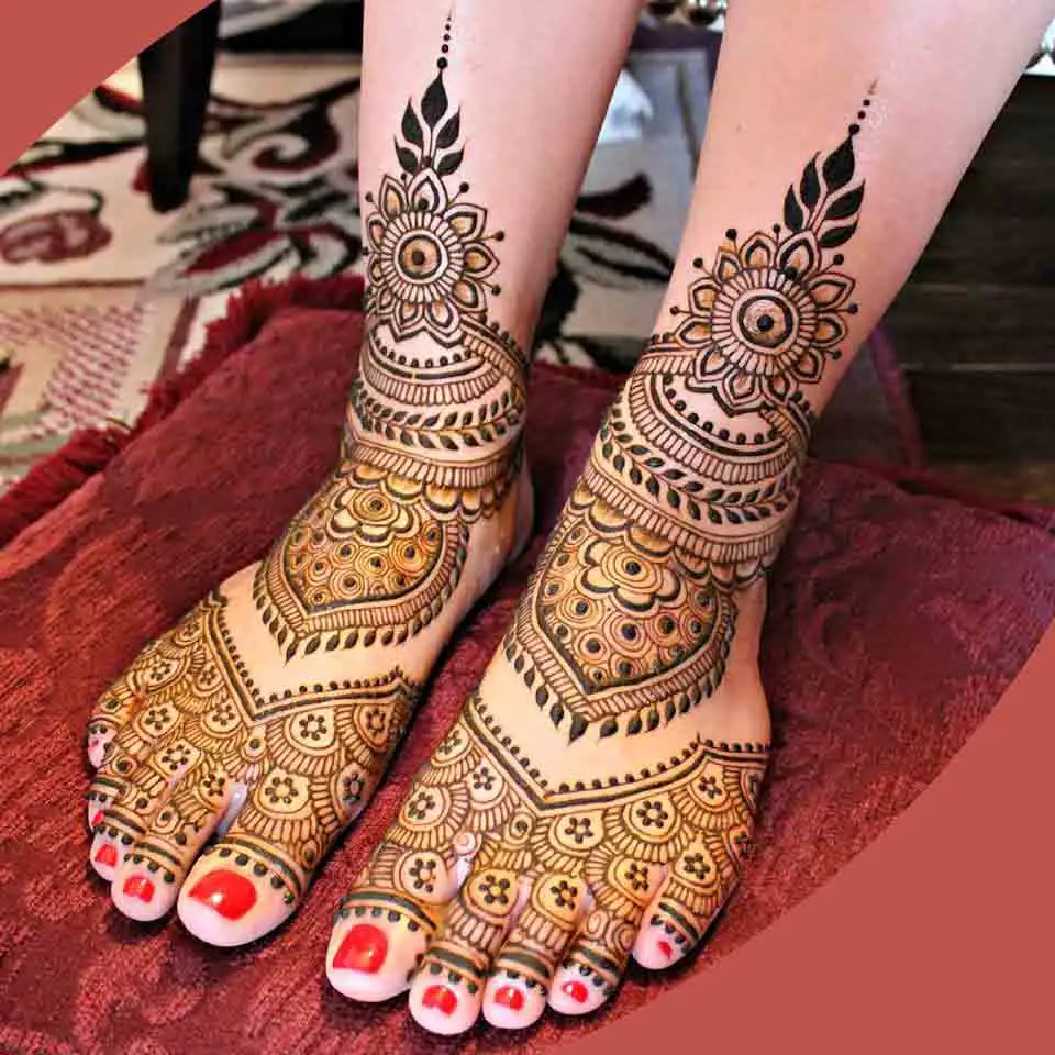 Arabic Mehndi Design for Leg