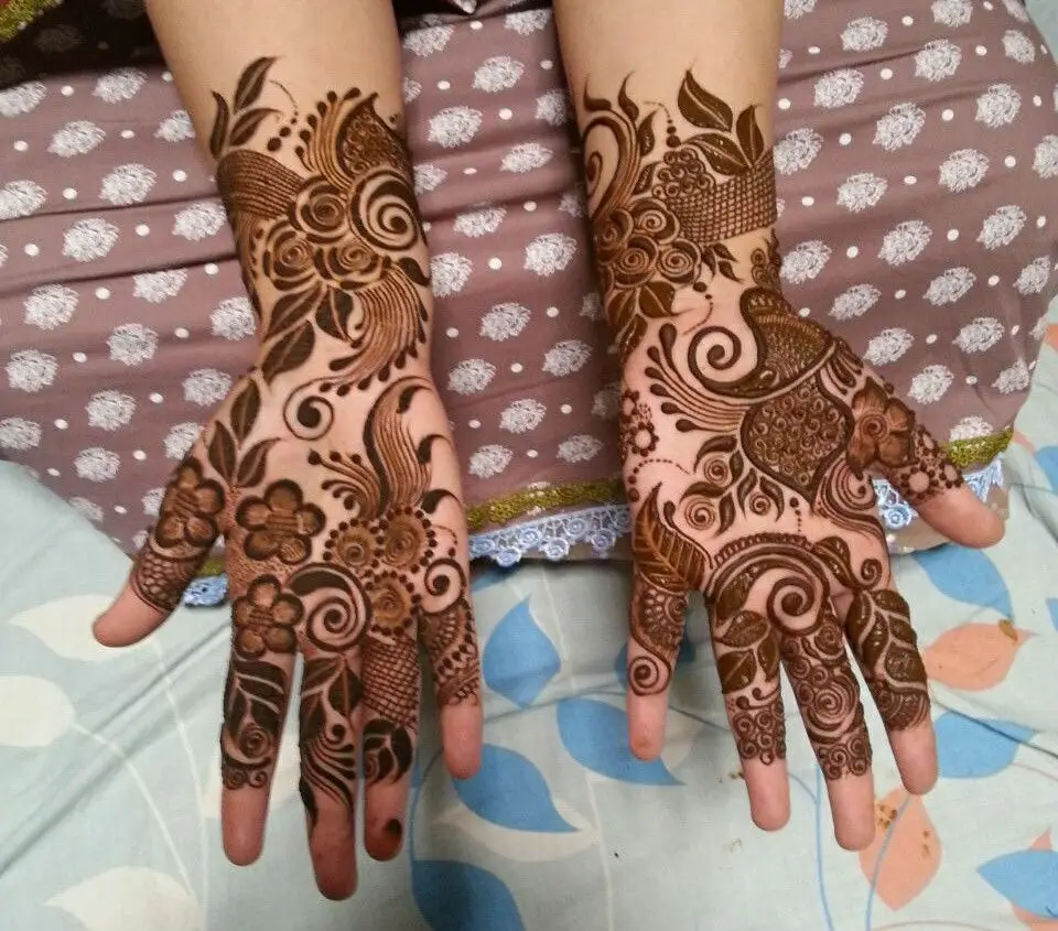 Front hand Rose Mehndi Design