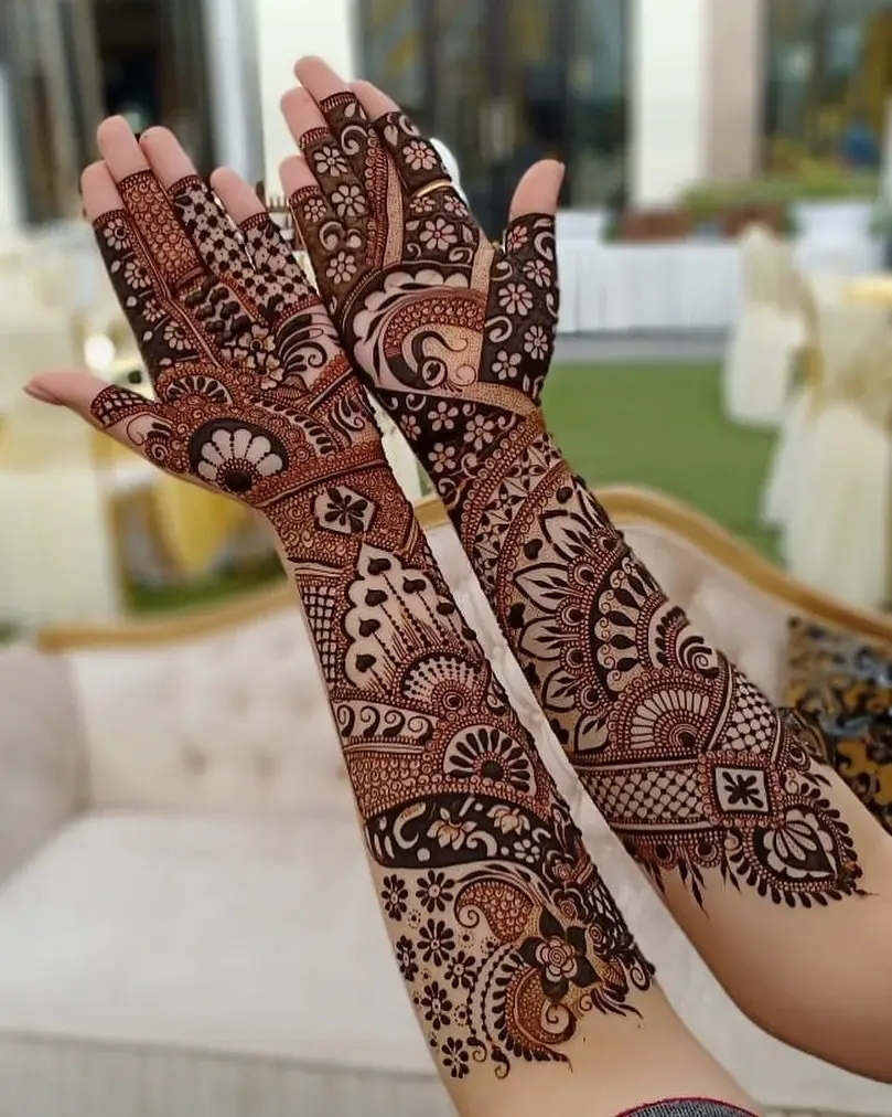 mehendi design front hand