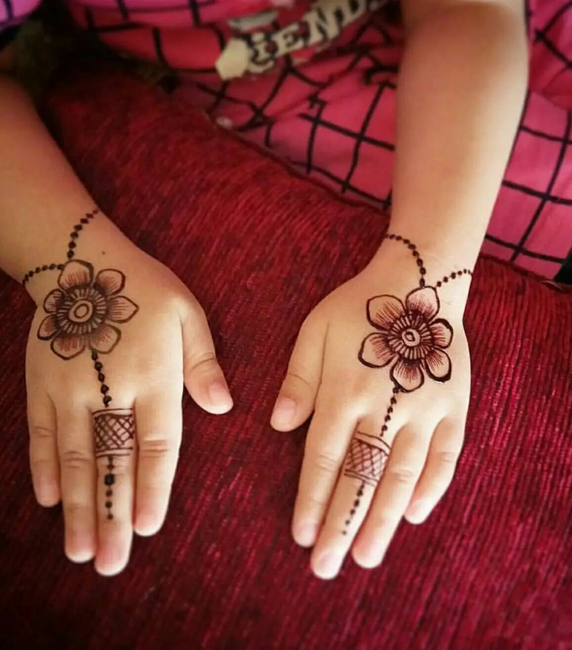 Front hand Mehndi Design for Kids