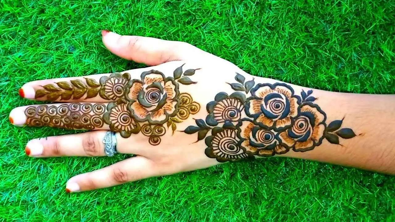 Back Hand Mehndi Design