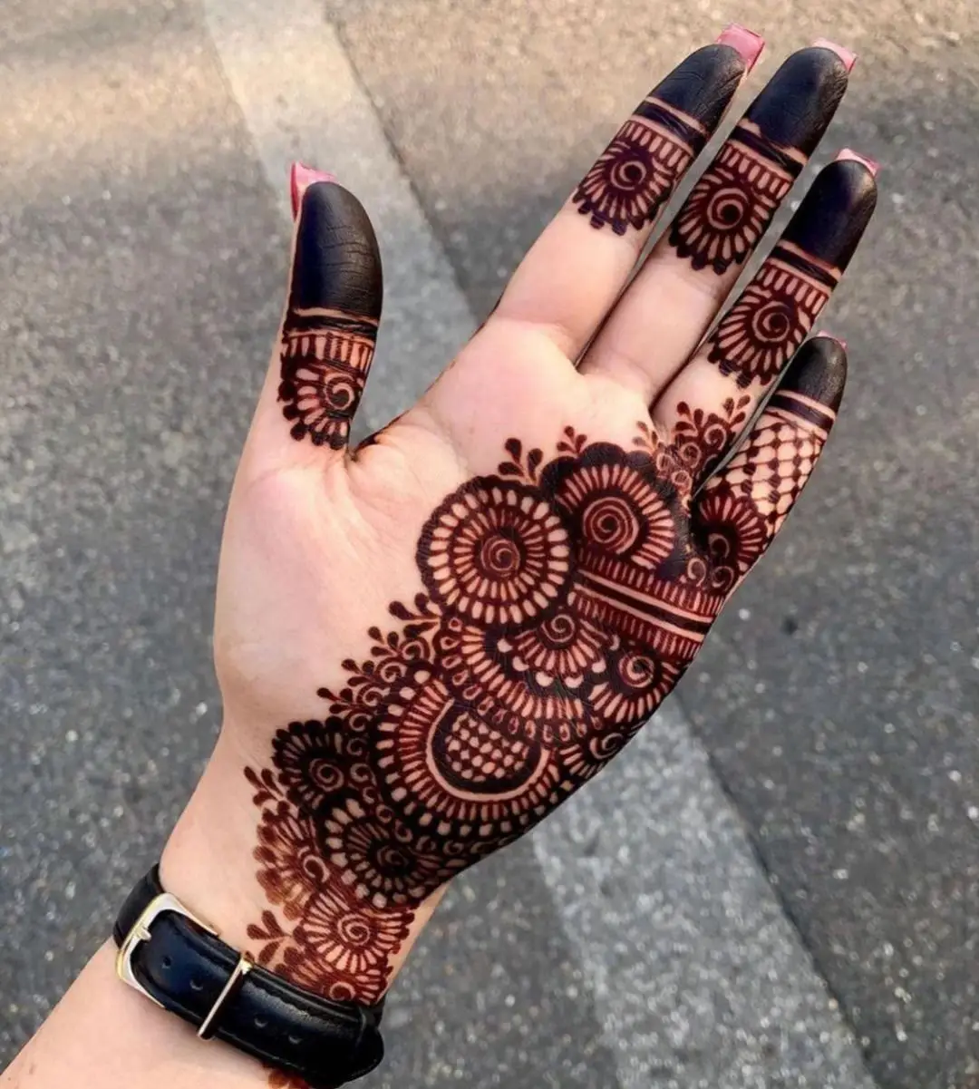 Front hand Rose Mehndi Design