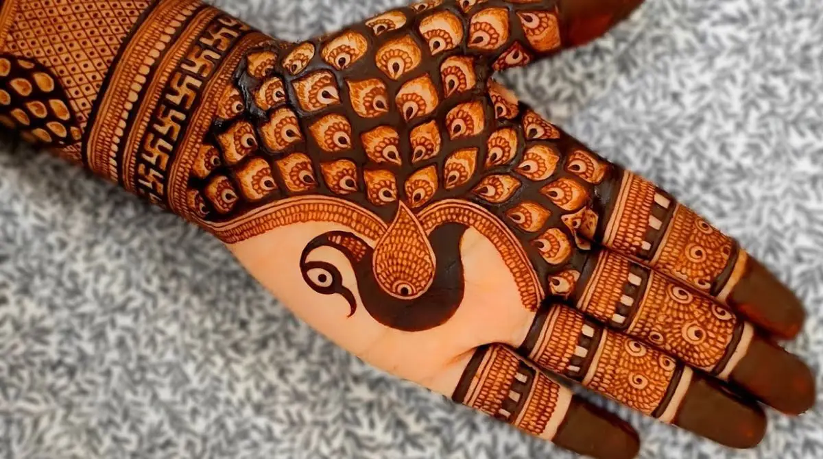 Front hand Mehndi Design for Teej