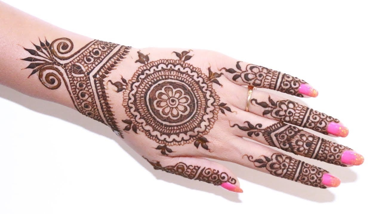 circle mehndi design