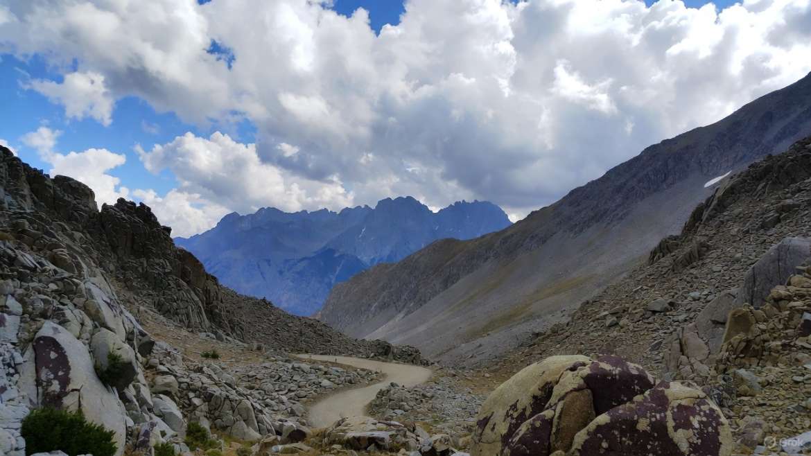 Expedition to mountains