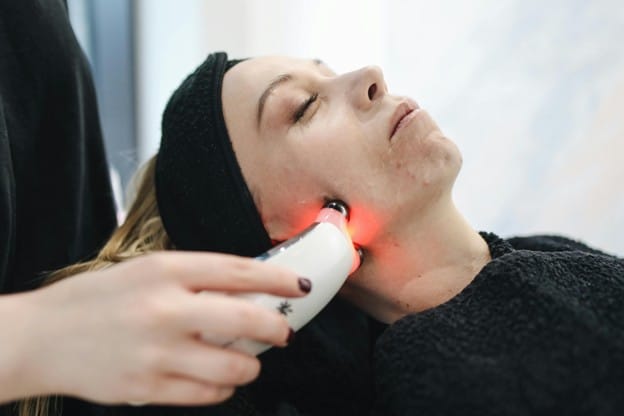 Red Light therapy on face